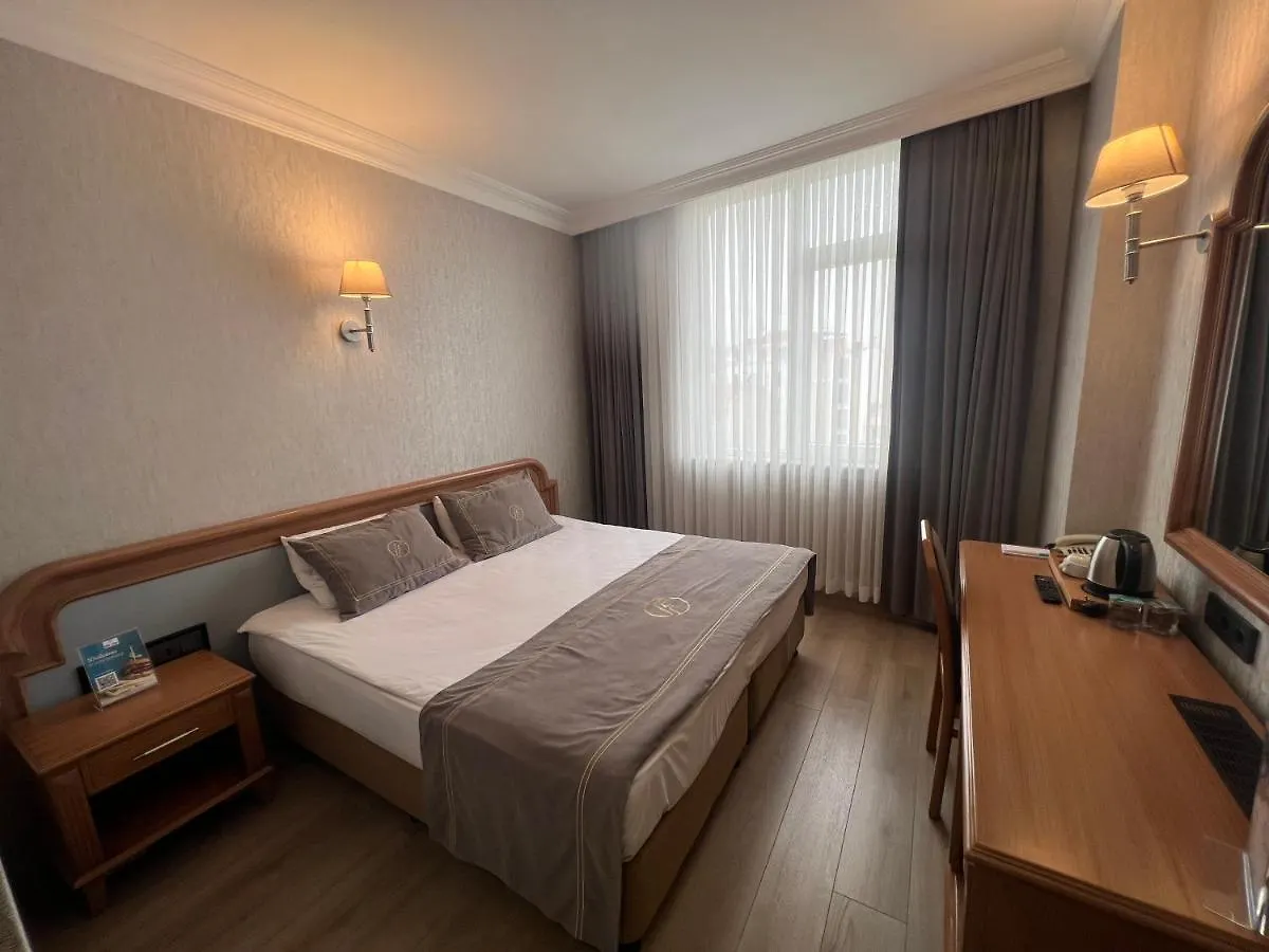 Fuar Hotel Istanbul 3*,