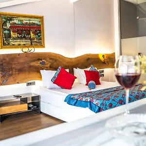 Hotel West Pera