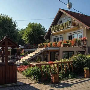 Sarokhaz Panzio 3*, Vecsés Ungaria
